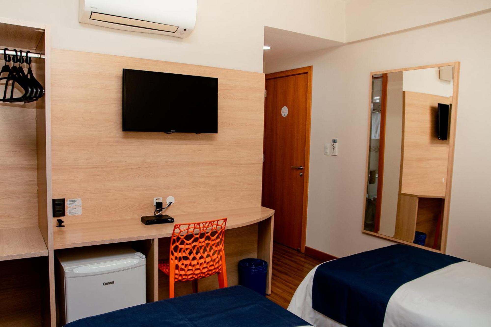 Luds Comfort Hotel 蓬塔格罗萨 客房 照片