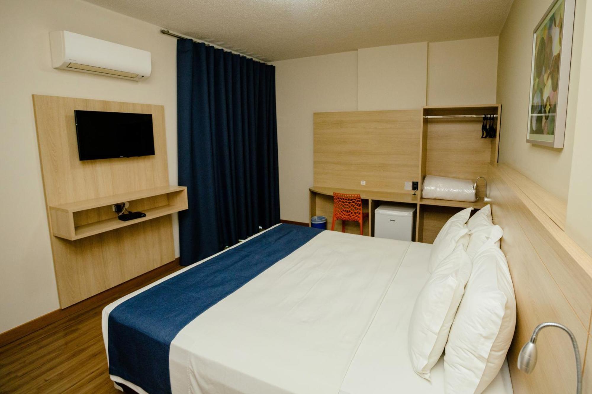Luds Comfort Hotel 蓬塔格罗萨 客房 照片