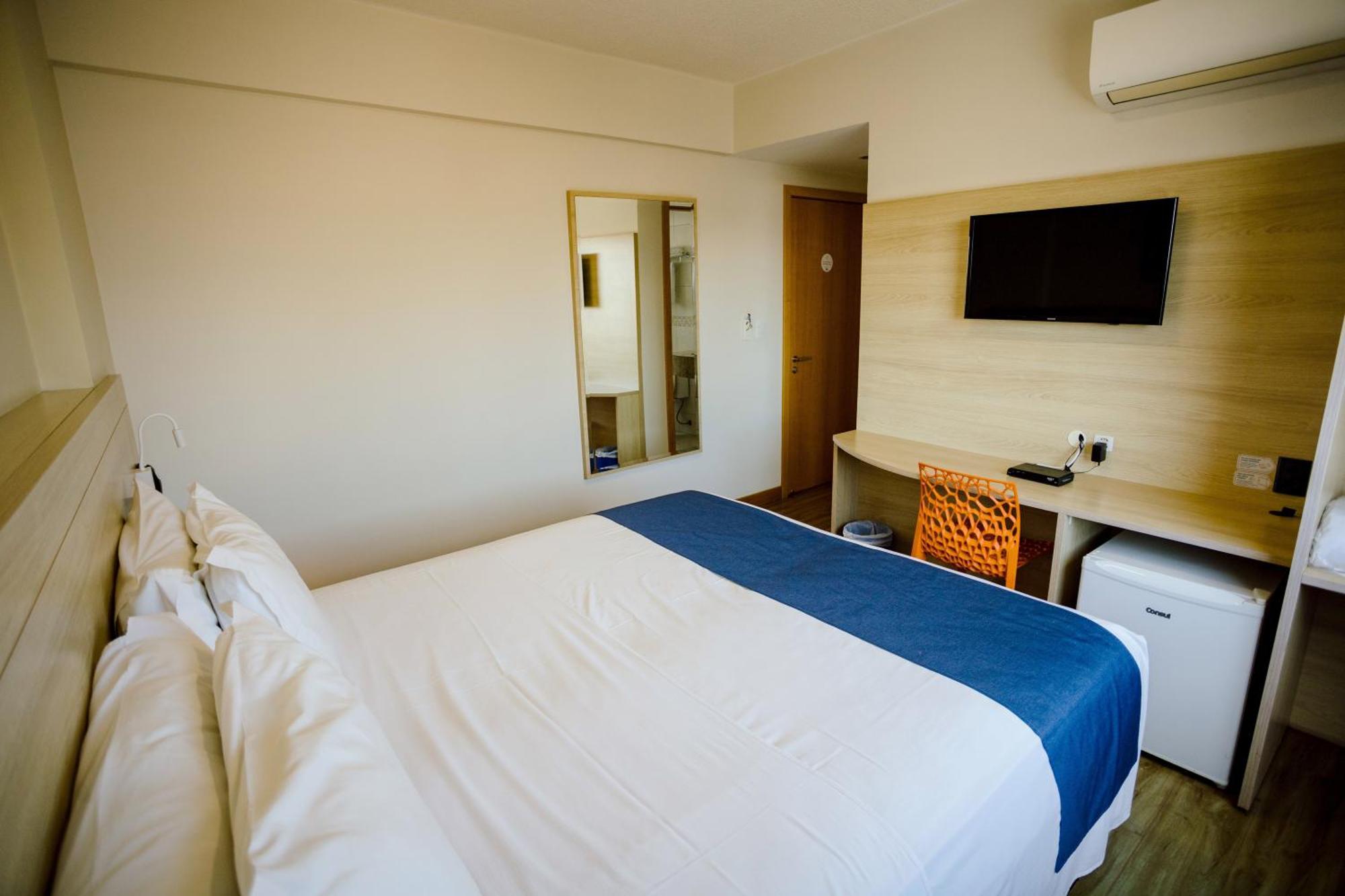 Luds Comfort Hotel 蓬塔格罗萨 客房 照片